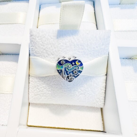 925 Sterling Silver Glow In The Dark Van Gogh Starry Night Heart Charm - Picture 1 of 8
